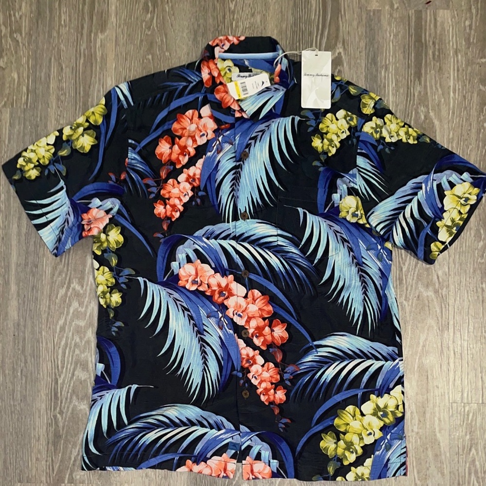 New with tags Tommy Bahama Floral Shirt